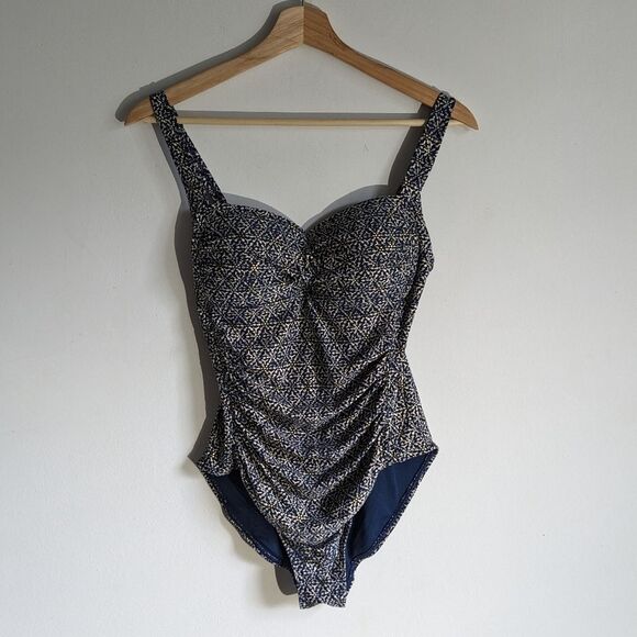 Niptuck Swim One Piece Swimsuit Women's Size 6 - Picture 1 of 5